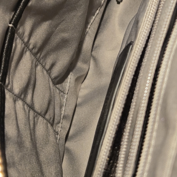 TUMI LEATHER VAREK LAPTOP BAG - used once - Picture 14 of 15